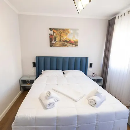 ホテル Tier ティラナ