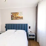 Hotel Tier