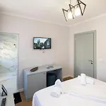 Hotel Tier